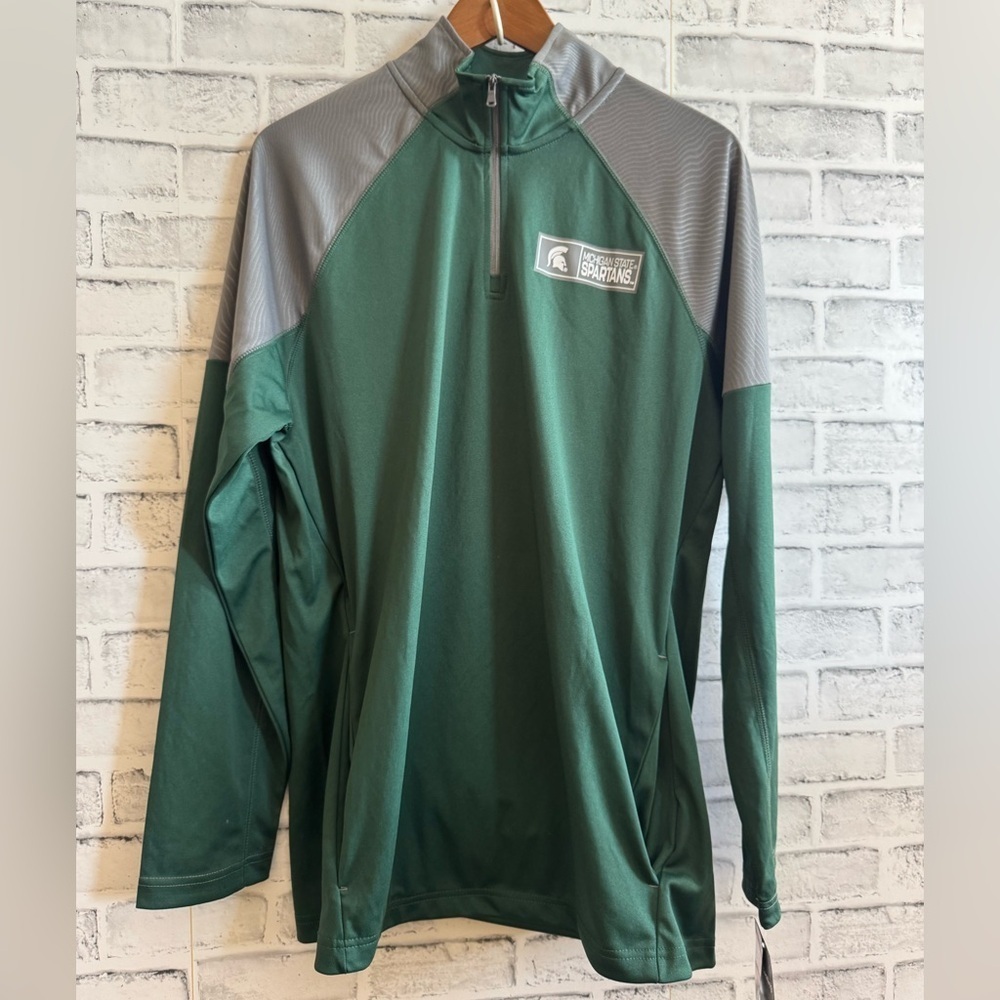 NWT! Men’s Captivating Michigan State Spartans 1/4 zip green light pullover Lg